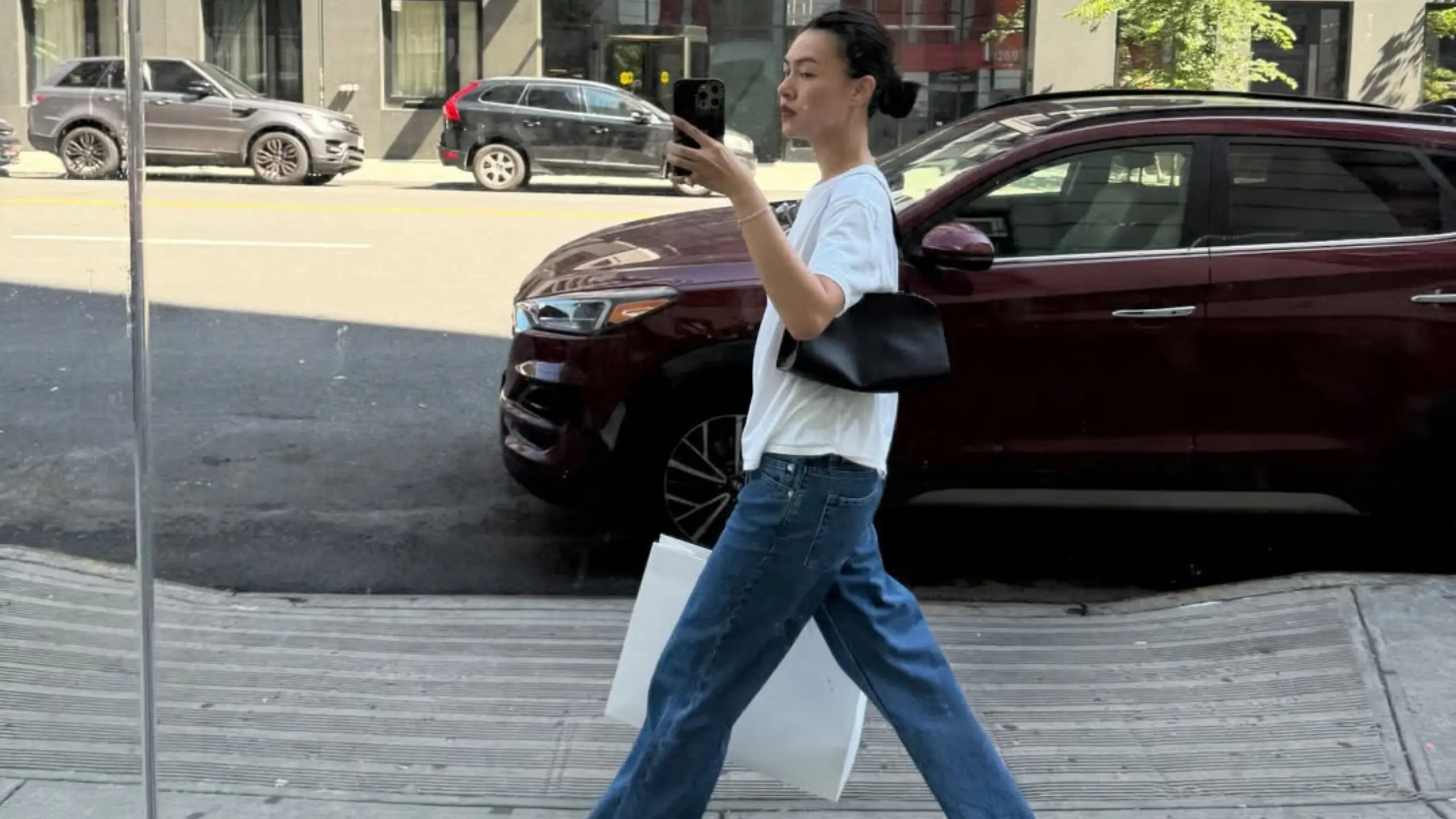 Jean gardırobunuzu yenilemenin zamanı: 2026 denim trendleri