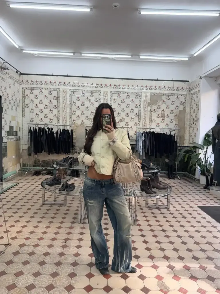 İşlemeli jean’ler