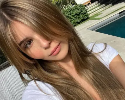 Kahverengi gözleri öne çıkaran 4 saç rengi