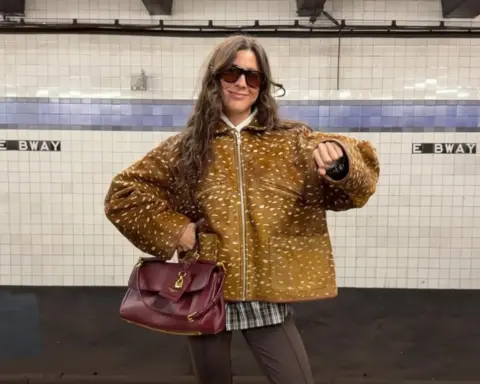 Kış gardıroplarında geyik deseni dönemi başlıyor