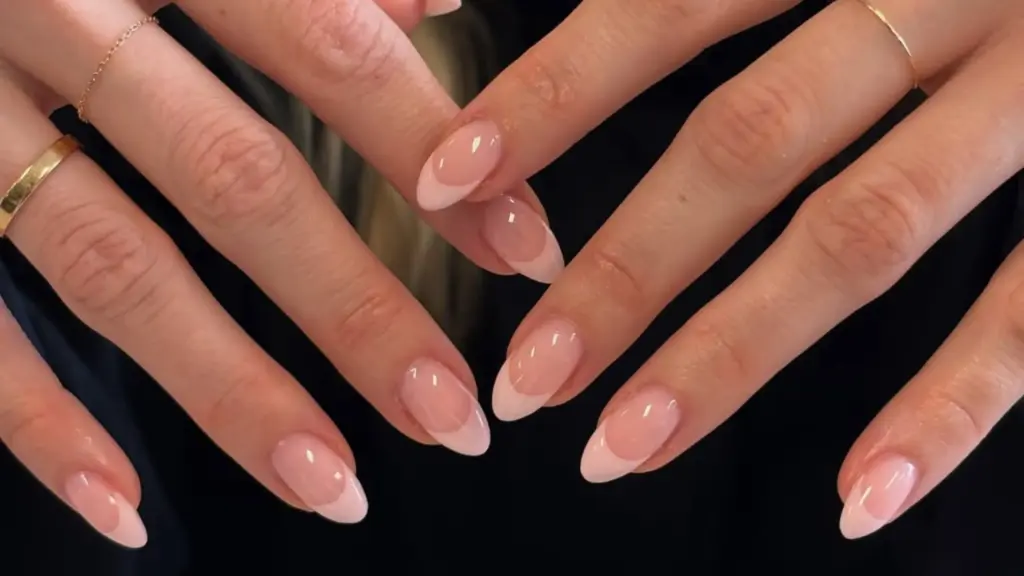 Kış ruhunu yansıtan 5 minimal manikür