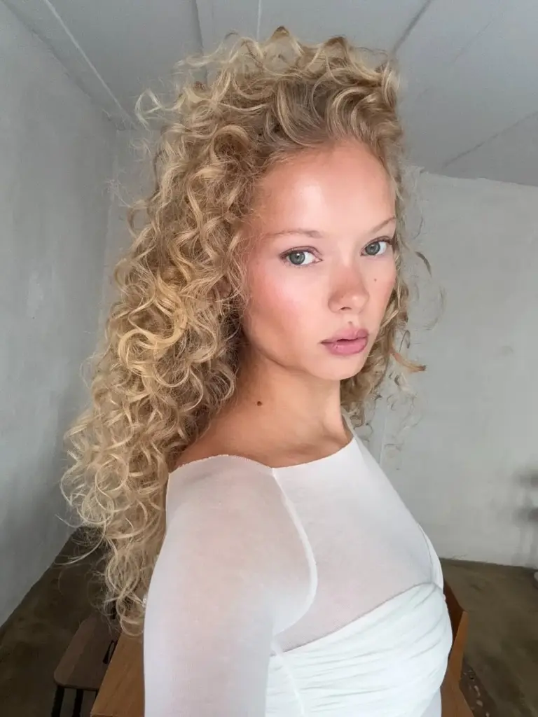 kıvırcık saç kesimi 