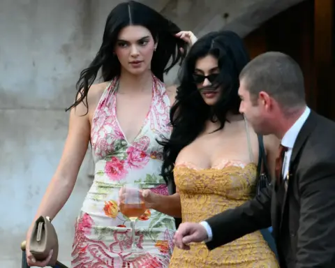 Kylie jenner jeff bezos'un düğününde