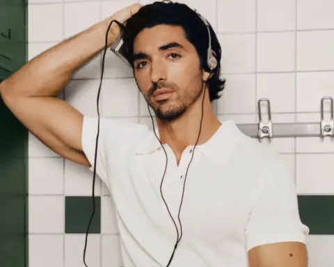 Lacoste, Taylor Zakhar Perez’in yer aldığı yeni iç giyim kampanyasını tanıttı