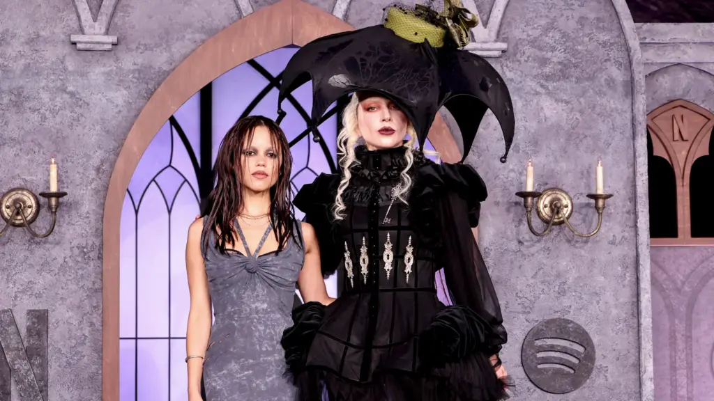 Lady Gaga, Wednesday evreninde: Rosaline Rotwood rolü ve yeni single