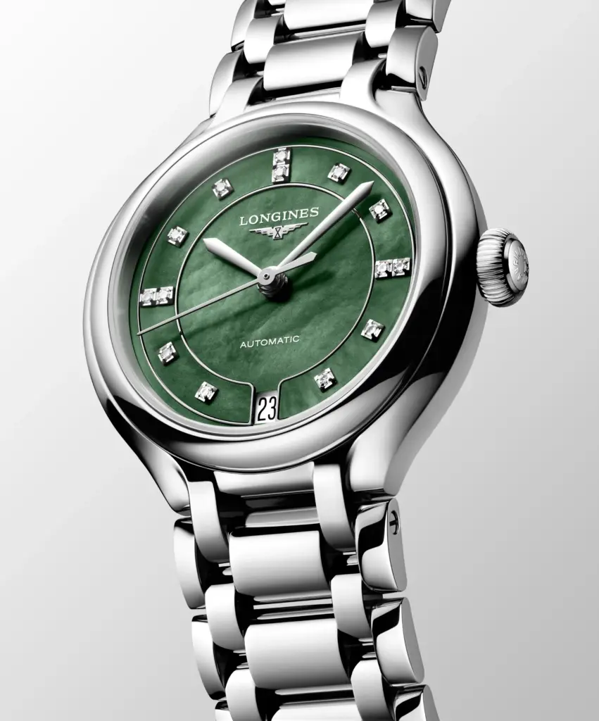 Longines PrimaLuna koleksiyonu yeni yorumlarla genişliyor