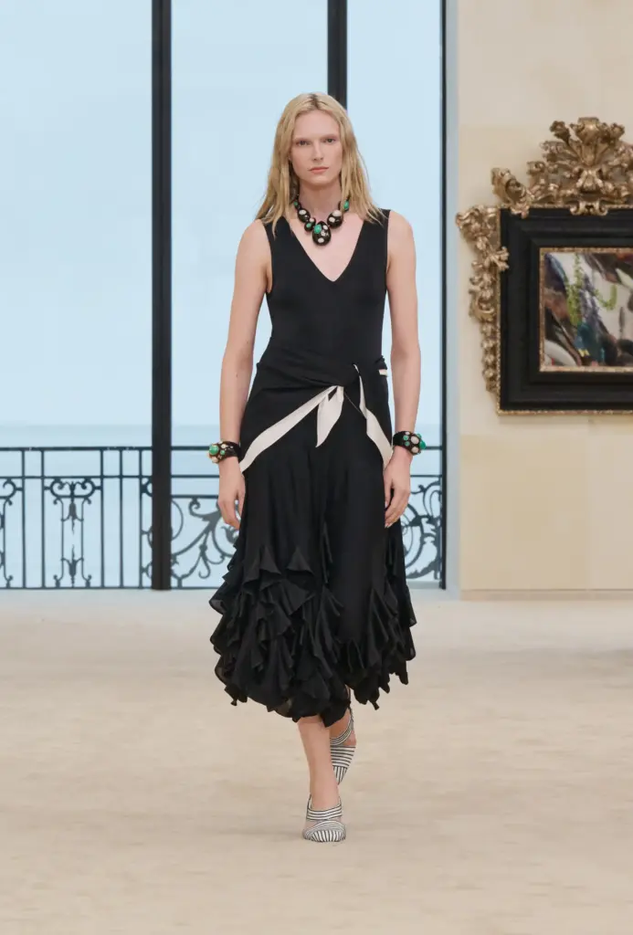 Alex Consani Chanel