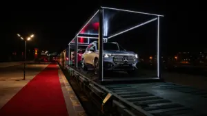 Mercedes-Benz yeni modellerini özel bir yolculukla tanıttı