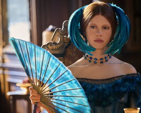 Mia Goth’un “Frankenstein” gardırobuna yakın markaj