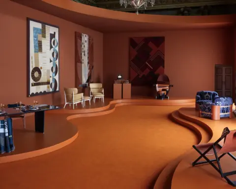 Milano Design Week 2026 kapsamında Louis Vuitton, yeni Objets Nomades koleksiyonlarını tanıttı