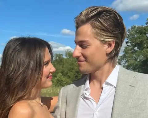 Millie Bobby Brown ve Jake Bongiovi bir kız çocuğu evlat edindi