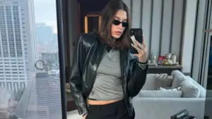 Minimalizmden arşive: Hailey Bieber’ın Tokyo stili