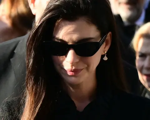 Moda dünyası Valentino Garavani'yi Roma'daki törenle uğurladı