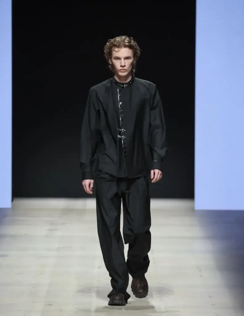 "No Apologies" koleksiyonu