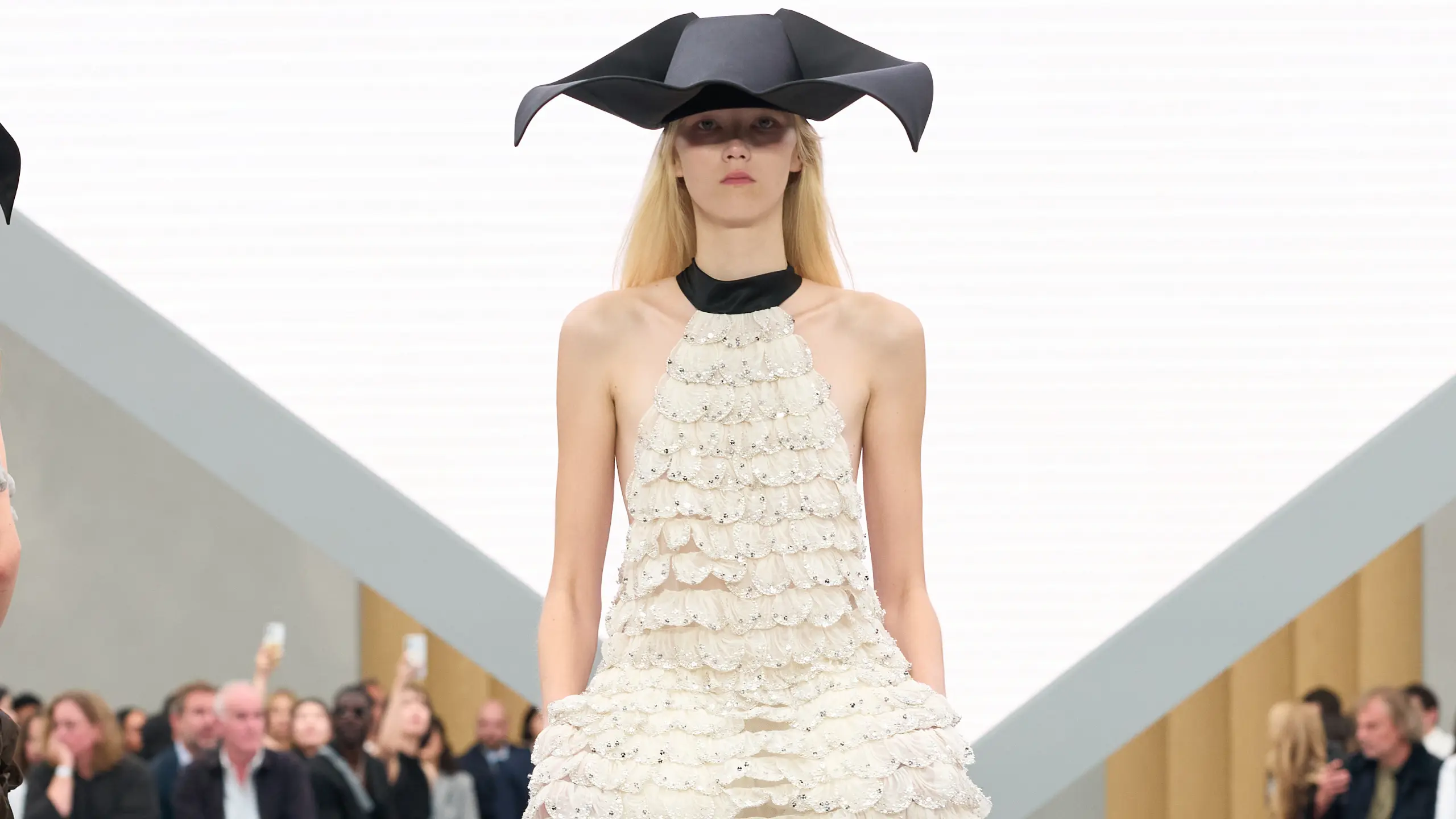 Paris Moda Haftası: Dior İlkbahar/Yaz 2026