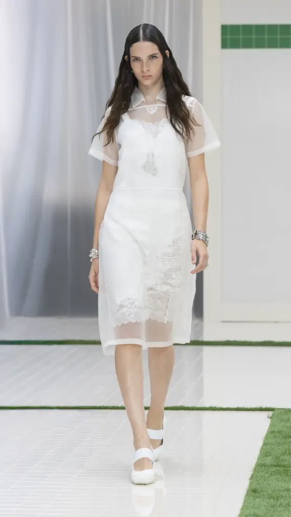 Paris Moda Haftası: Lacoste İlkbahar/Yaz 2026