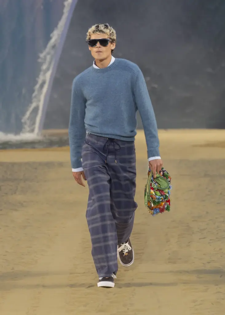 Louis Vuitton sörf kültürü