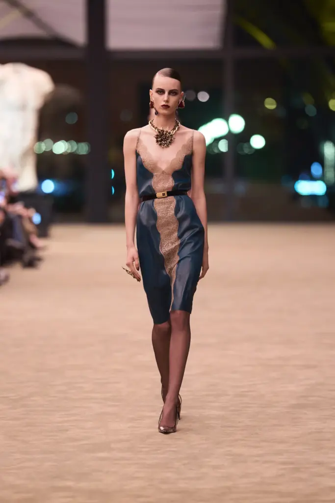 Saint Laurent dantel