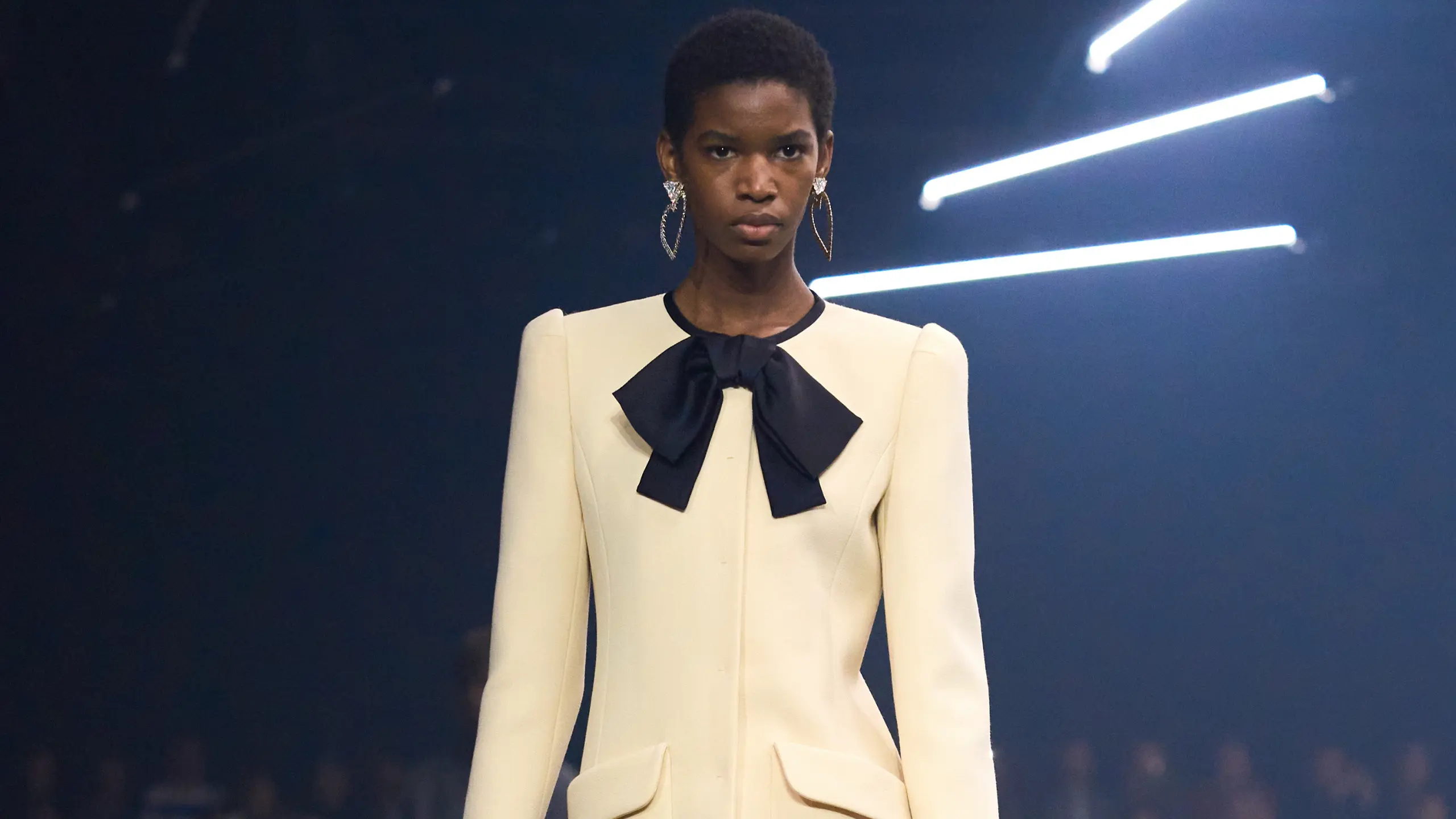 Paris Moda Haftası: Valentino İlkbahar/Yaz 2026