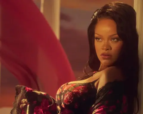 Rihanna, Savage X Fenty’nin yeni sevgililer günü koleksiyonunu tanıttı