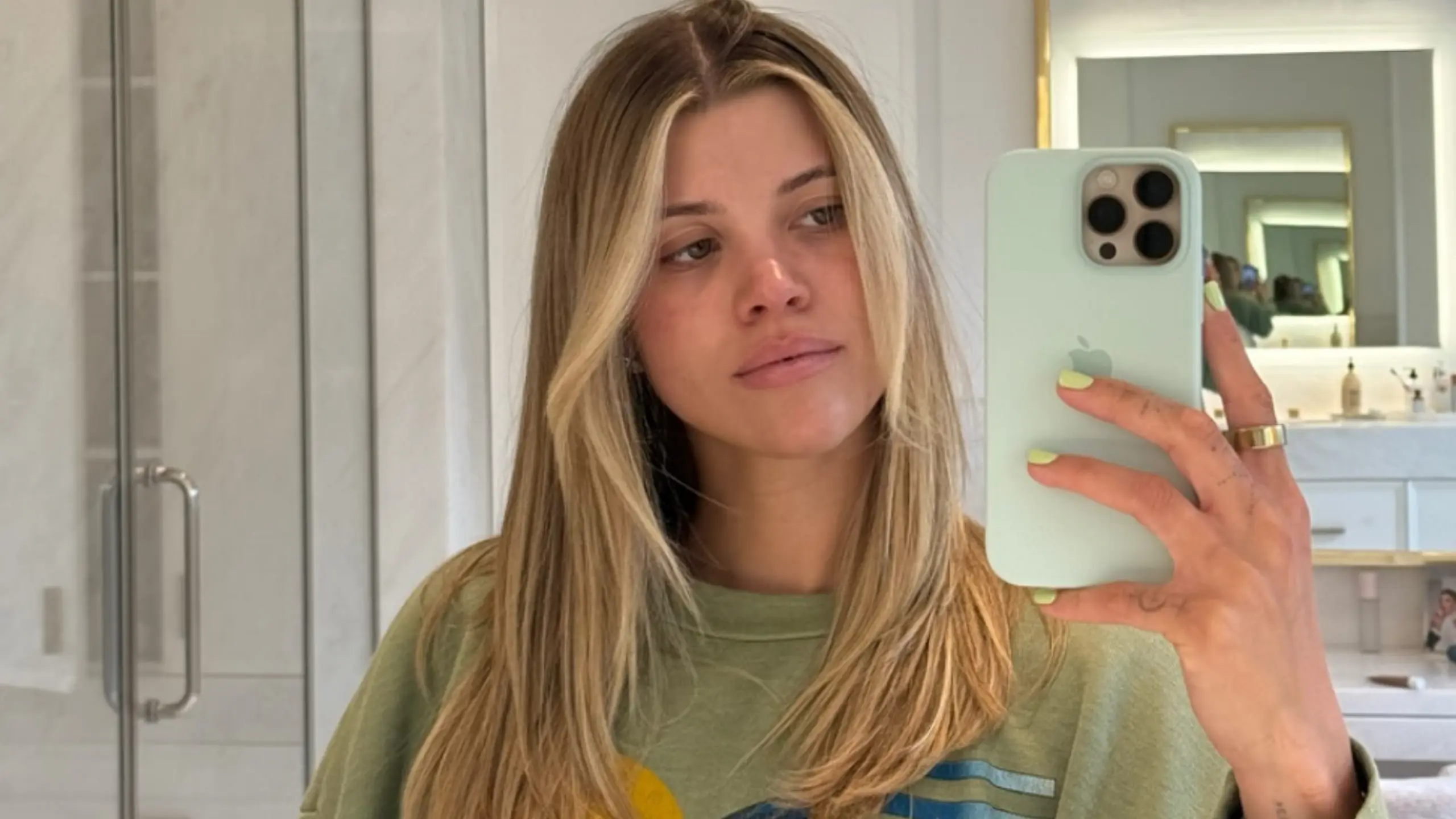 Saç rengiyle yüzü kontürleme tekniği: Hair contouring nedir?