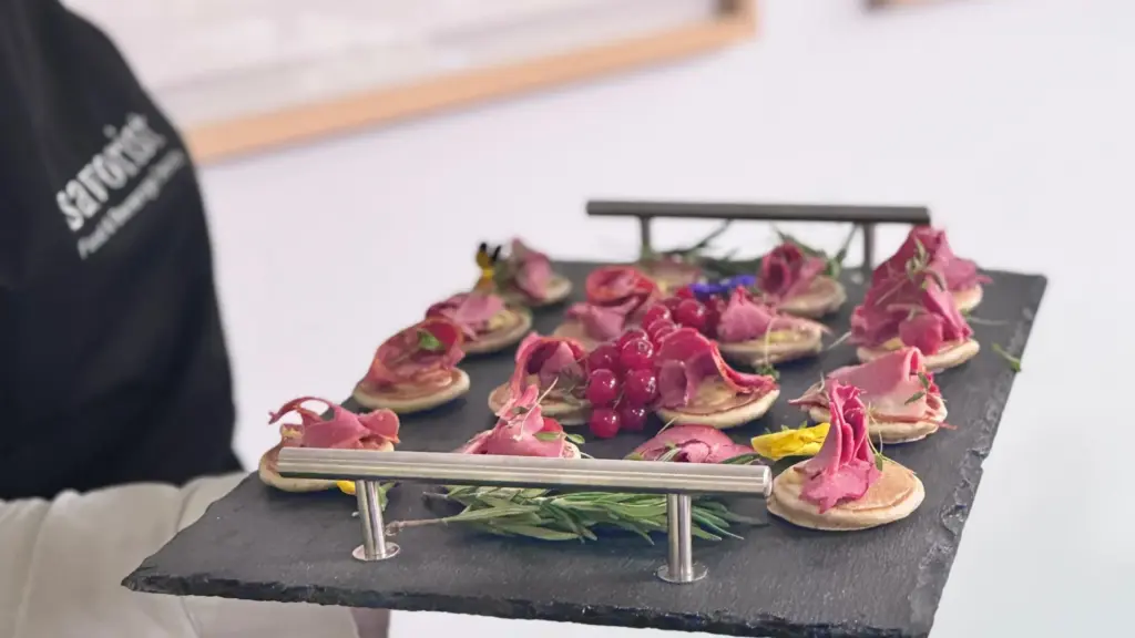 Savorist Food & Beverage Service: Sizin için lezzetli anlar yaratıyoruz