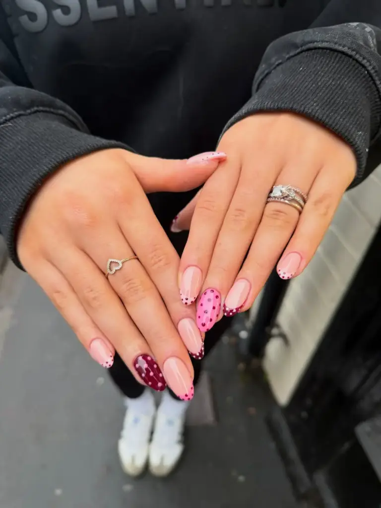 Pembe ve kırmızı kontrastı