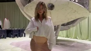 Sezonun öne çıkan oversize gömlek seçimleri