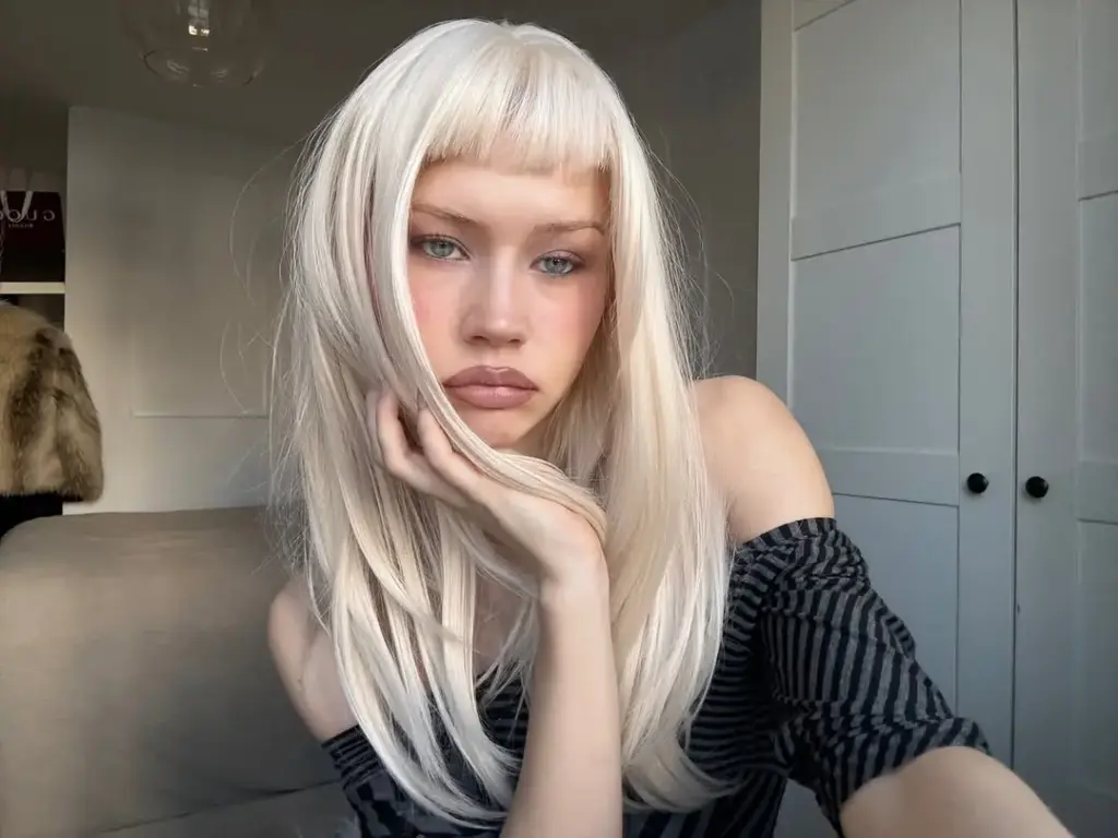 Sıcak sonbahar paletine serin bir dokunuş: Cool-Toned makyaj