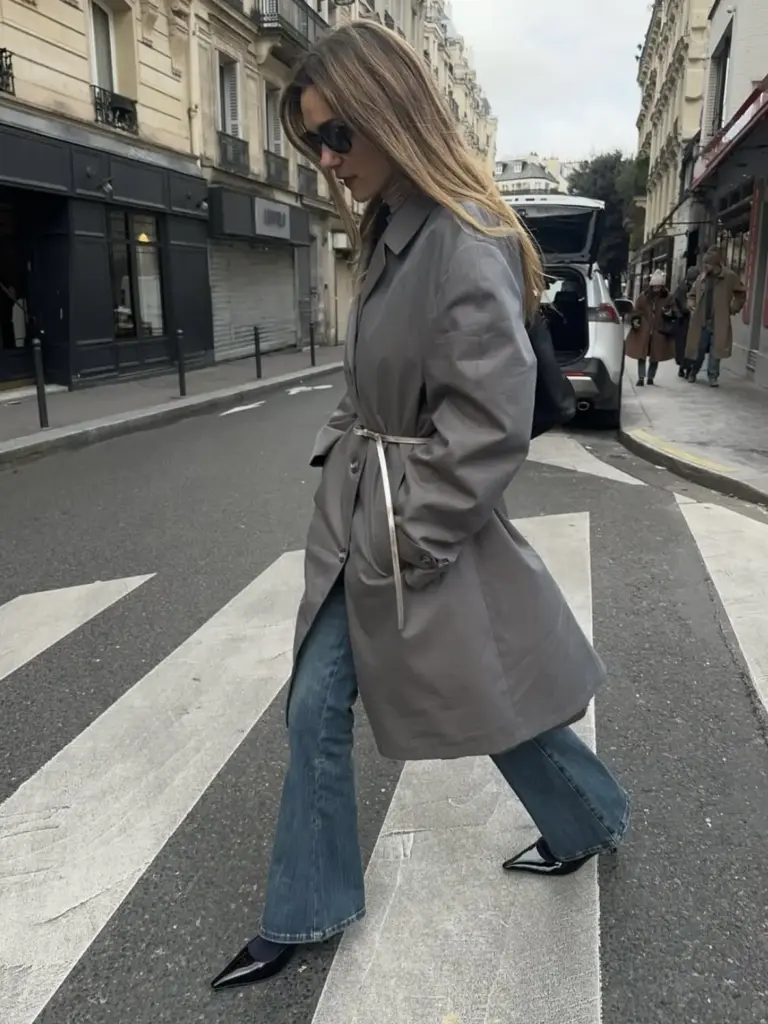 Paris'te yaşayanlar ofiste ne giyiyor?