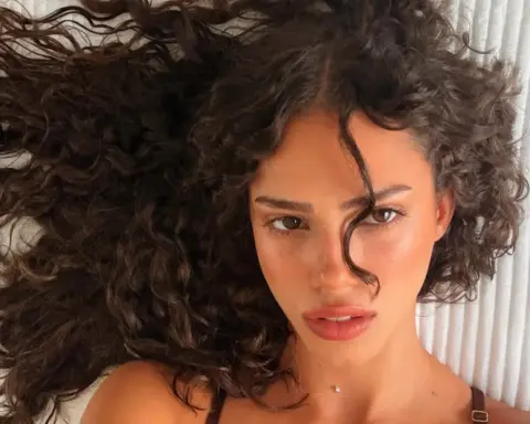 TikTok'un yeni bakım trendi: Ters saç şekillendirme