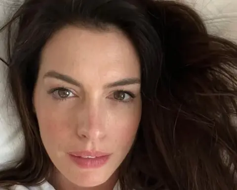 TikTok’u domine eden Anne Hathaway saç stili nasıl yapılır?