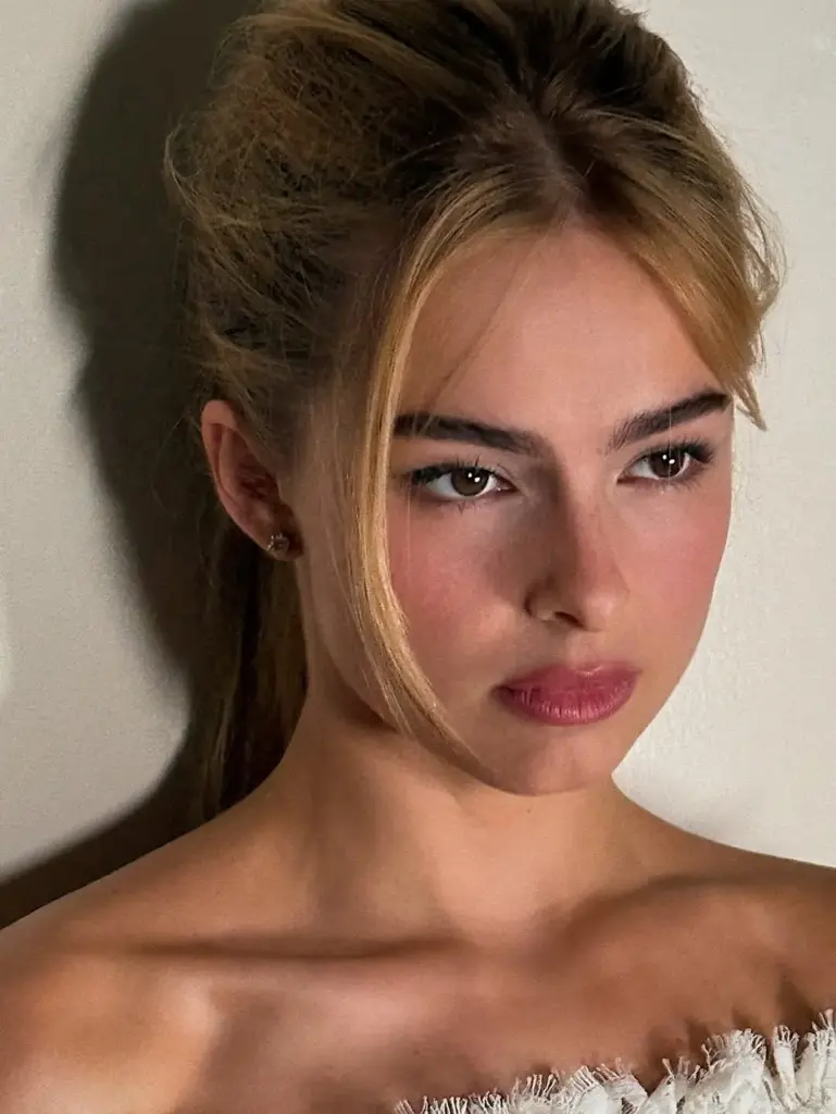 Tiktok’un yeni makyaj trendi: Blurred Lips