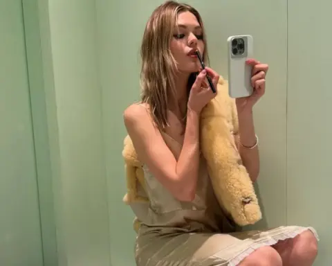 TikTok’un yükselişe geçen makyaj trendi: Monokrom makyaj 