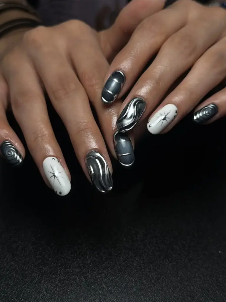 Gümüş manikür trendi