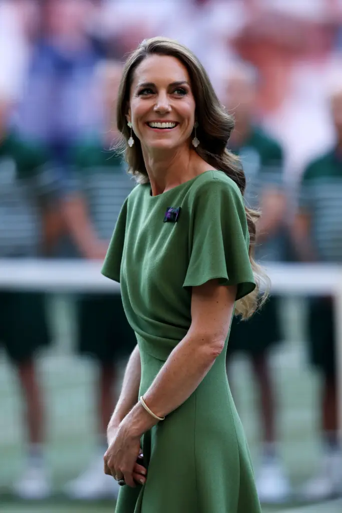 Kate Middleton'dan Jennifer Lopez'e dikkat çeken görünümler
