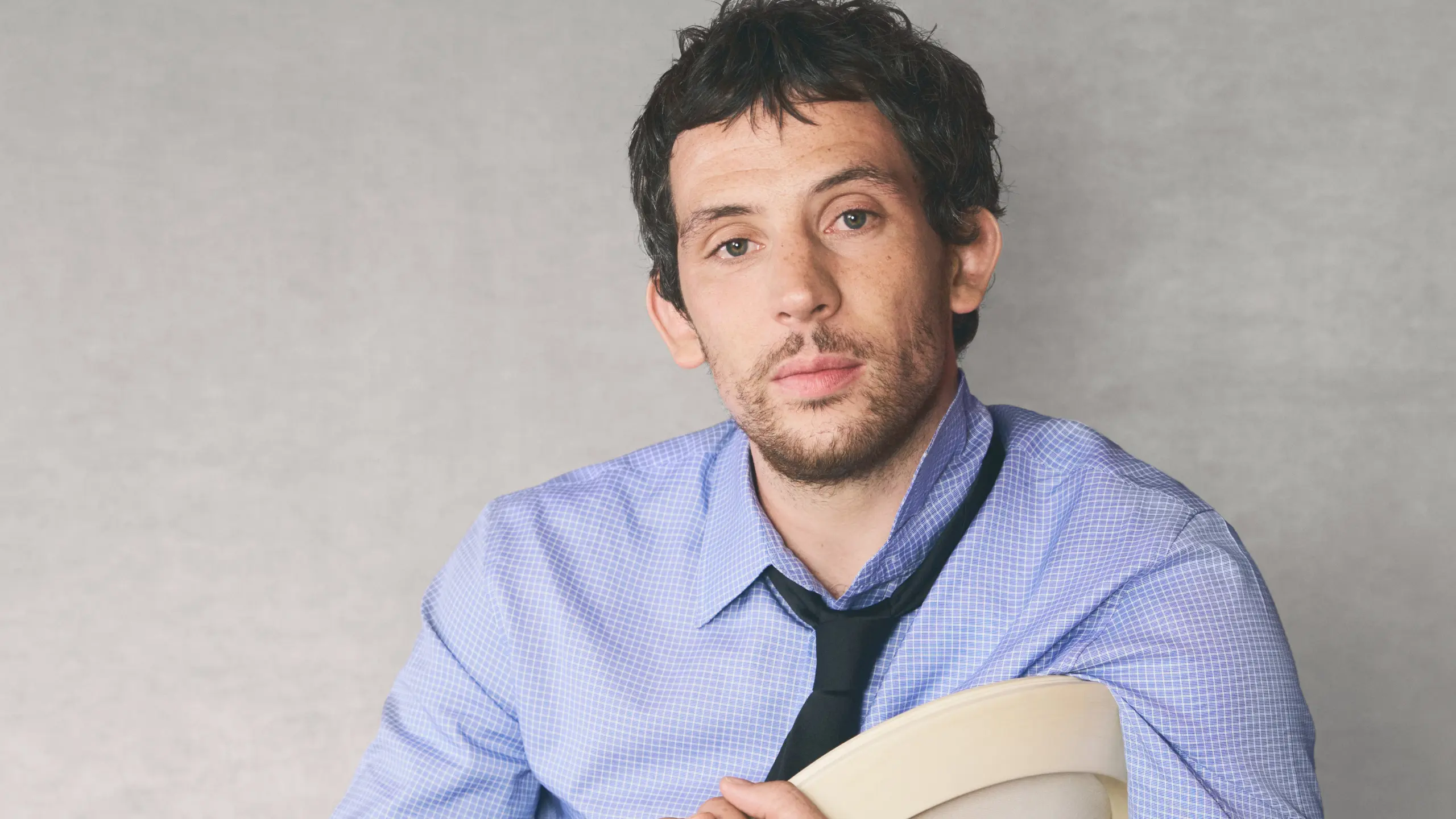 Yeni Dior elçisi Josh O'Connor