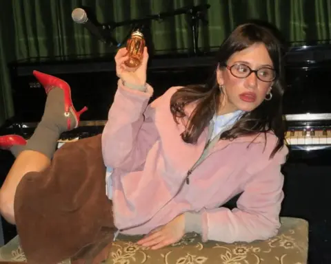 Yumuşak kontrastın yeni ikilisi: Pembe ve kahve paleti