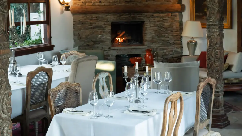 Zamansız bir Ege anlatısı: Güllü Konakları & Zeste