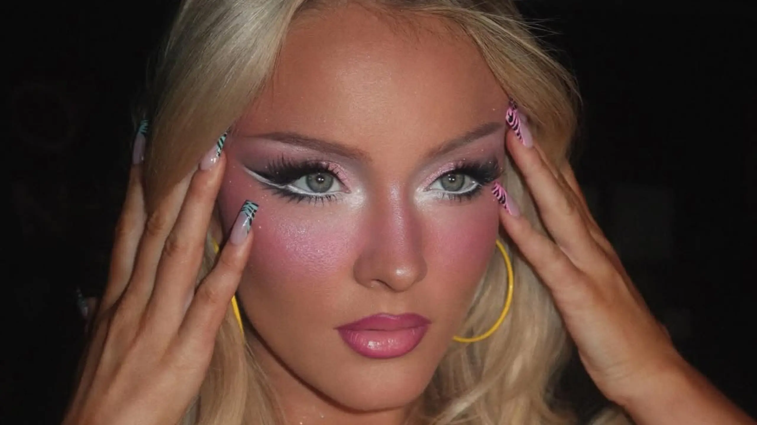 Zara Larsson’dan ilham alan 4 festival makyajı